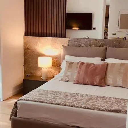 Dibi's Charming House Centro Di Catania! Lägenhet Catania