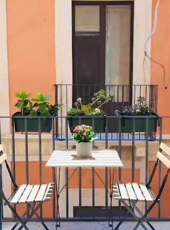 Dibi's Charming House Centro Di Catania! Lägenhet Catania