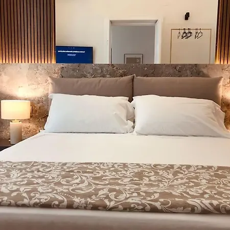 Dibi's Charming House Centro Di Catania! Lägenhet