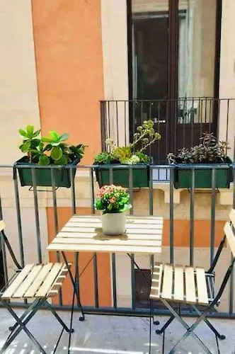 Lejlighed Dibi's Charming House Centro Di Catania! *