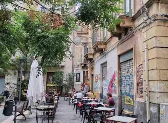 Lejlighed Dibi's Charming House Centro Di Catania! *